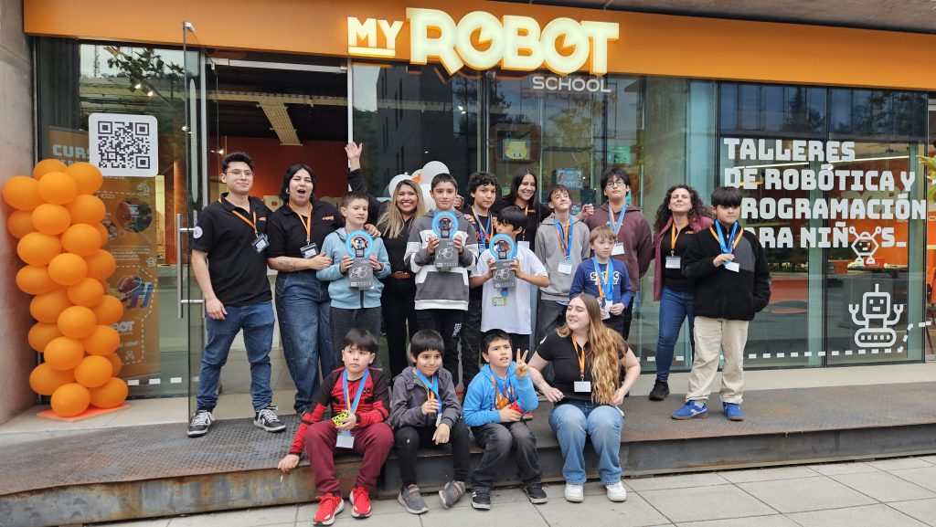 Así se vivió la primera jornada del programa RUMBO de My Robot School
